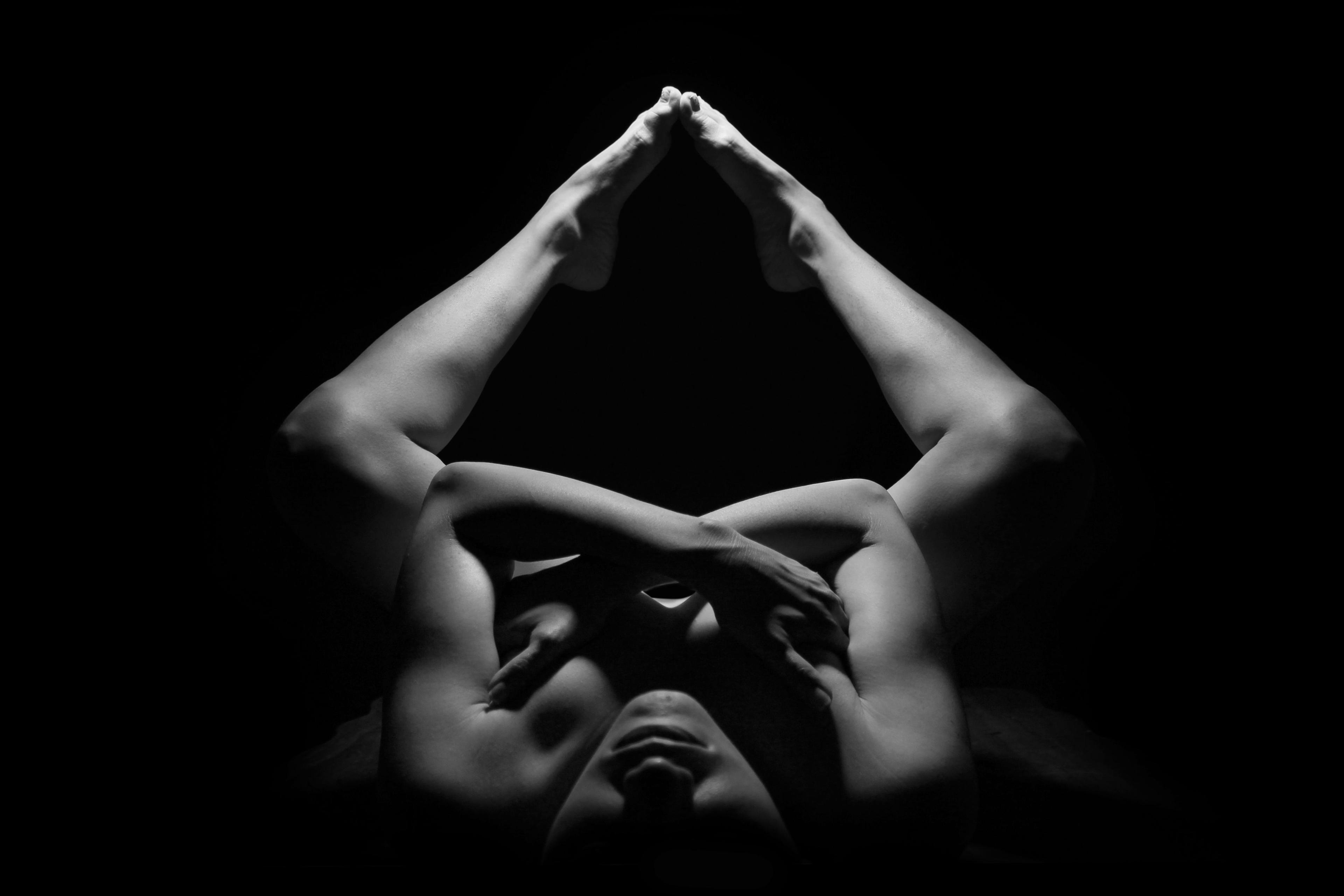 Adult editorial image accompanying Cape Town incall and outcall guidance